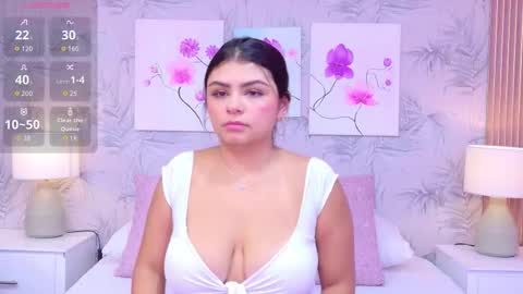 Emma Lee online show from February 18, 12:49 pm