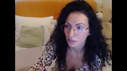 Snapshot of emmatoo95 chatting on October 10, 2:01 pm Emmatoo online show from October 10, 2:01 pm