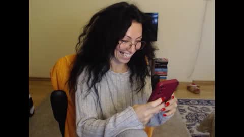 Snapshot of emmatoo95 chatting on October 8, 1:50 pm Emmatoo online show from October 8, 1:50 pm