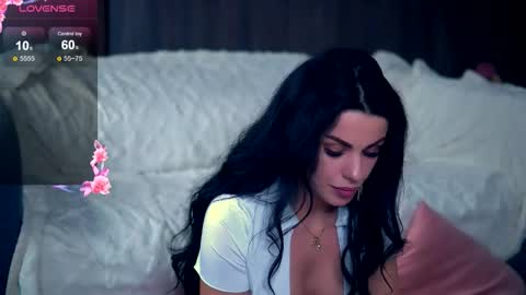 Emma online show from December 22, 9:32 pm