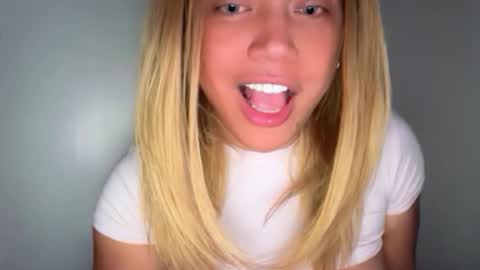 YourDreamGirl Emma  online show from February 5, 5:49 pm