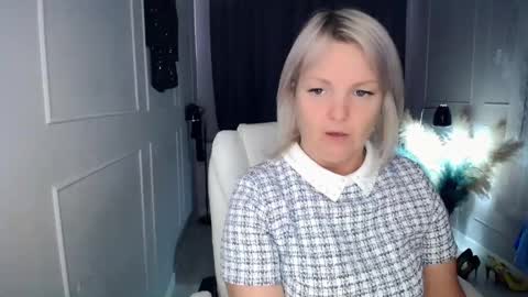 emmmam online show from April 15, 8:17 am