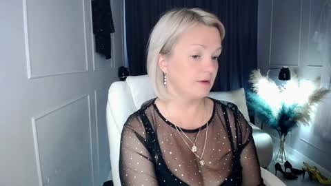 emmmam online show from June 3, 2:33 pm