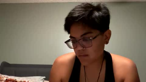 Emms online show from November 26, 1:25 am