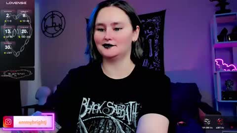 Snapshot of emmybrightj_ chatting on March 10, 5:43 am Emmy Bright     50  online show from March 10, 5:43 am
