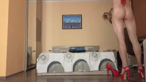 Empress Sara  online show from November 25, 5:34 pm