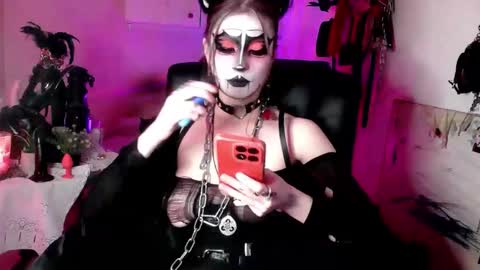 Morrigan online show from February 20, 10:50 am