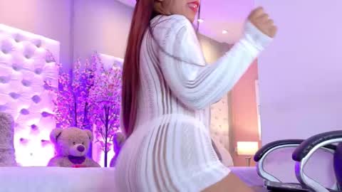 Sexy Emyli  online show from November 7, 3:47 pm
