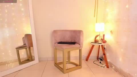 EMYLY  online show from November 11, 10:23 pm