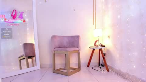 EMYLY  online show from November 14, 12:02 am