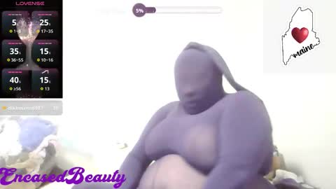 Snapshot of encasedbeauty chatting on October 24, 6:47 am Ela online show from October 24, 6:47 am