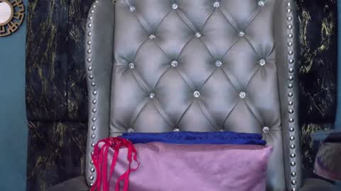 EnchantressQueen online show from July 1, 1:53 pm
