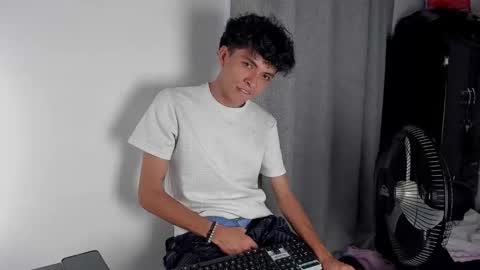 Salo online show from April 7, 7:16 pm