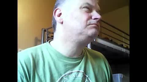 Snapshot of englishguysurrey chatting on September 9, 6:13 am englishguysurrey online show from September 9, 6:13 am