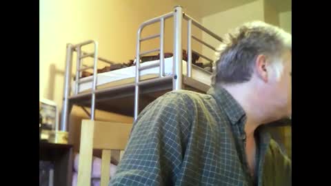 Snapshot of englishguysurrey chatting on January 12, 3:36 pm englishguysurrey online show from January 12, 3:36 pm