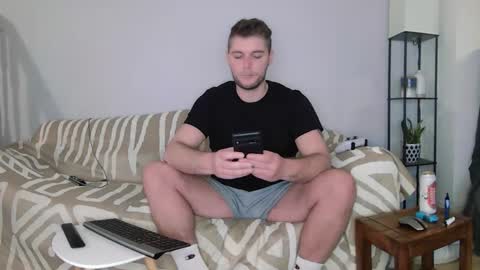 Snapshot of englishladxxx chatting on January 23, 9:50 pm Englishladxxx online show from January 23, 9:50 pm