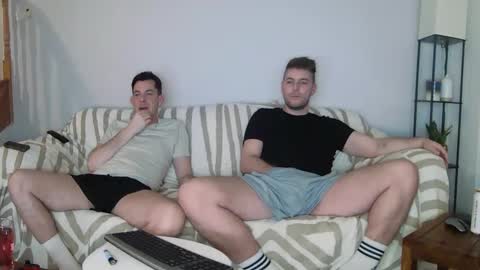 Snapshot of englishladxxx chatting on February 20, 9:42 pm Englishladxxx online show from February 20, 9:42 pm