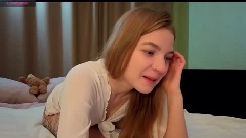 enjoyeverymoment_ online show from September 30, 11:15 pm