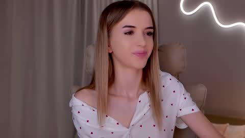 entya online show from February 8, 6:50 am