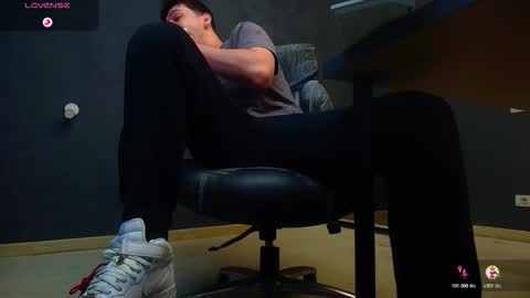 EnzoRace online show from November 4, 5:53 am