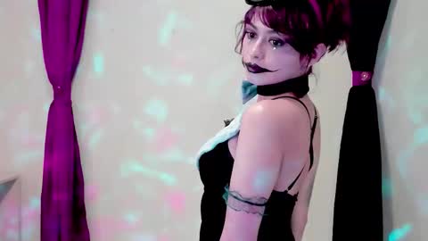 Leyla online show from October 26, 2:12 am