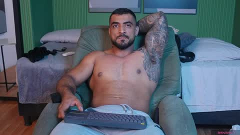 Brayan online show from April 17, 3:42 am