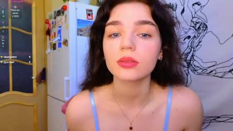 Erica Winterr online show from June 3, 5:54 am