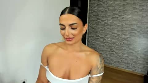 Riaaa online show from July 24, 3:53 pm