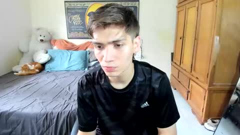 erick_de_rossee online show from March 24, 7:09 pm