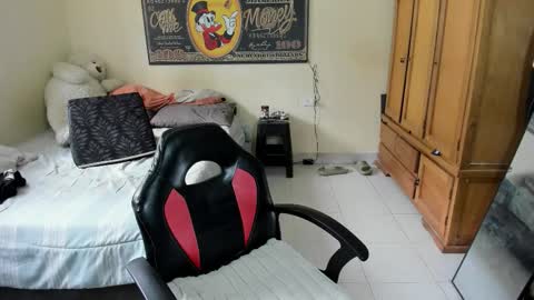 erick_de_rossee online show from February 21, 6:00 pm