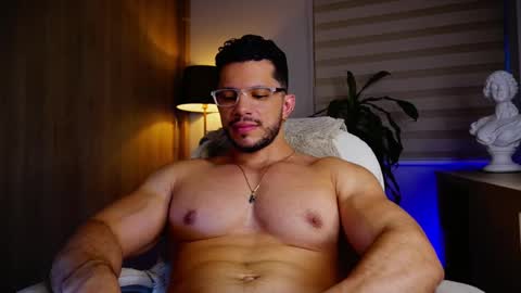 Snapshot of erick_thompson chatting on September 24, 10:16 pm Erick Thompson online show from September 24, 10:16 pm