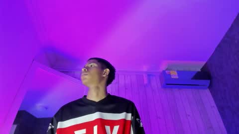 Snapshot of erick_wal chatting on October 12, 11:17 pm online show from October 12, 11:17 pm