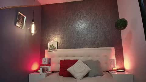   online show from March 12, 3:35 am