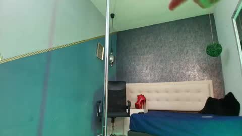   online show from October 4, 3:59 am