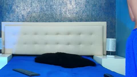   online show from September 26, 4:20 am