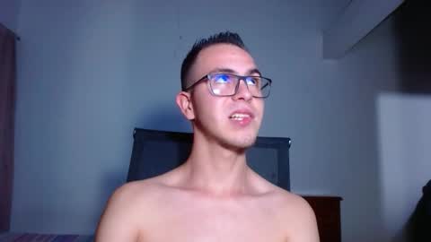 Erik rodriguez online show from October 8, 11:21 pm