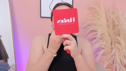 Snapshot of erika_mendez1 chatting on February 22, 7:47 pm Erika Mendez online show from February 22, 7:47 pm