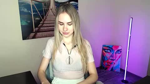 Erika online show from February 4, 1:26 pm