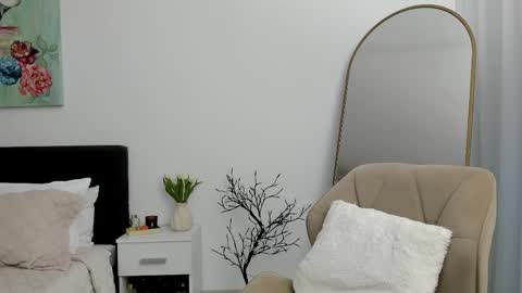 Erika online show from January 14, 8:11 am