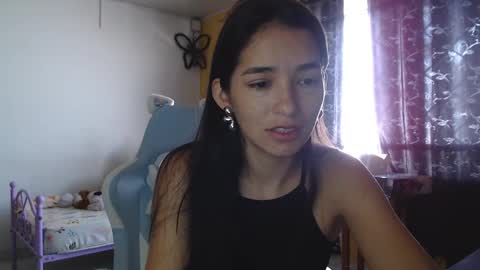 Snapshot of erina_1 chatting on January 11, 2:58 pm erina_1 online show from January 11, 2:58 pm