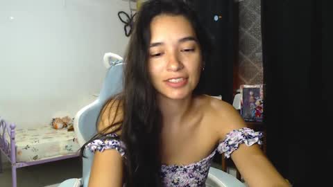 Snapshot of erina_1 chatting on January 9, 4:30 am erina_1 online show from January 9, 4:30 am