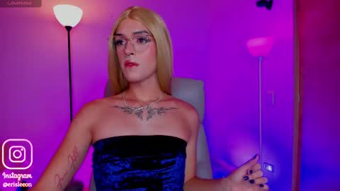 Snapshot of erisleon chatting on February 17, 1:15 am   online show from February 17, 1:15 am