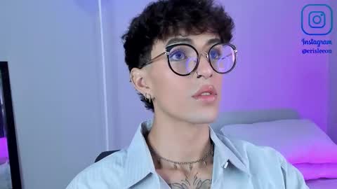   online show from November 6, 12:52 pm