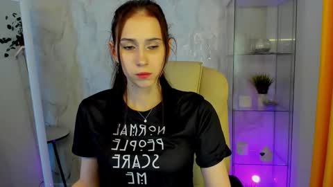 EriSun online show from November 9, 6:32 pm