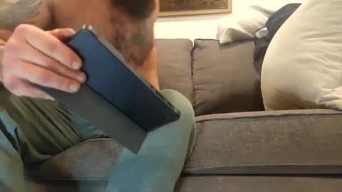 Hmmmhmmmm online show from January 10, 1:09 pm