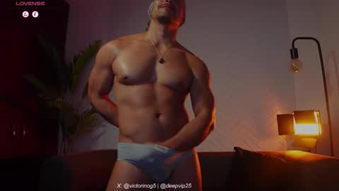 eroswolf online show from May 16, 12:51 am