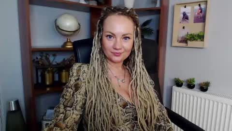 KAYA online show from December 18, 5:42 pm