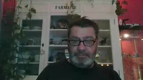 Erwins room welcome sound on online show from January 16, 12:12 am