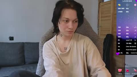 esajukyy online show from April 10, 8:52 am