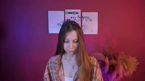 Snapshot of esme_moore_ chatting on October 25, 9:08 am esme_moore_ online show from October 25, 9:08 am